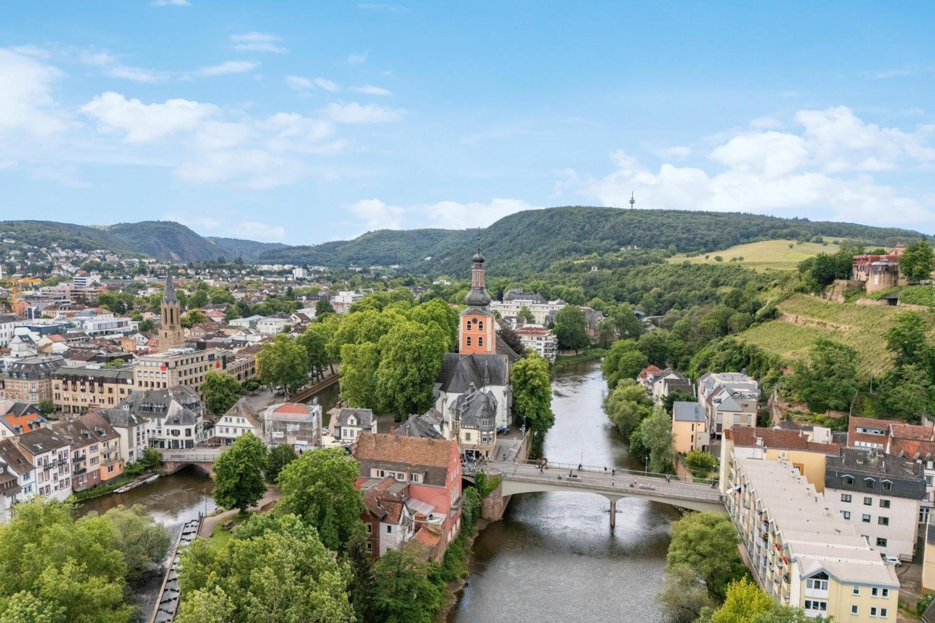 Altstadt Apartment Am Wasser Mit Parkplatz Und Grossem Garten Bad Kreuznach Exterior foto